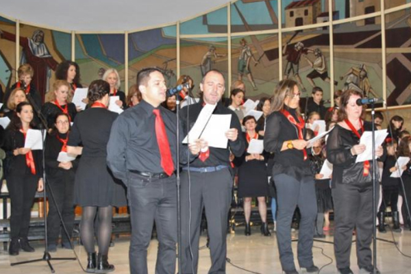 Concierto solidario «Encantados con la Navidad» en Salesianos Alicante