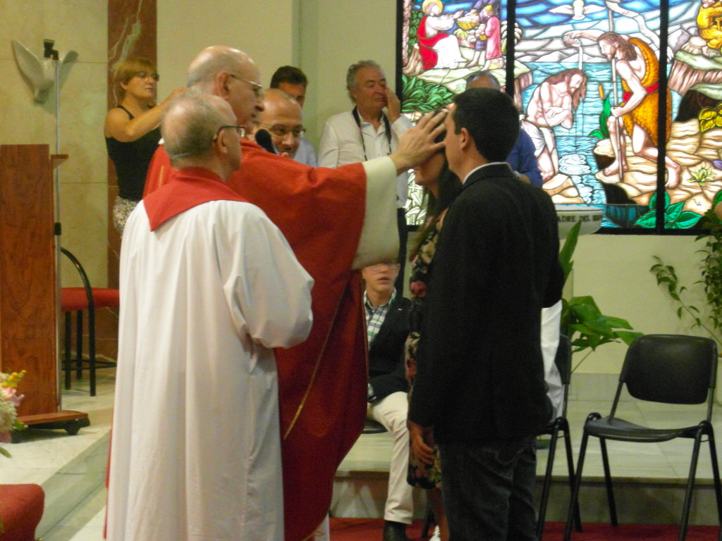 Alcoy acoge el acto del sacramento de la Confirmación de 21 jóvenes