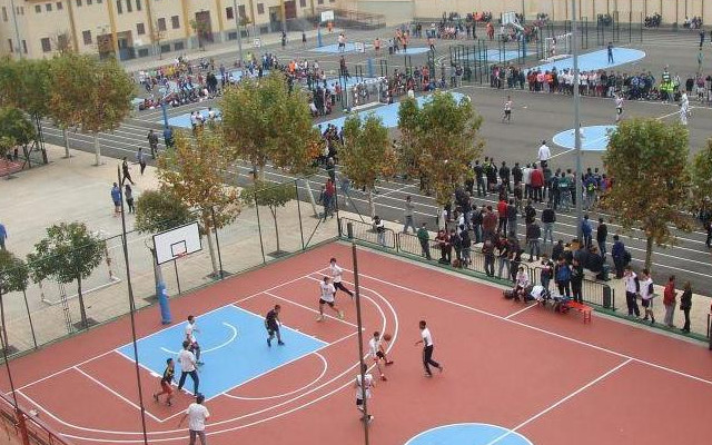 Los alumnos de Salesianos Zaragoza estrenan pistas deportivas
