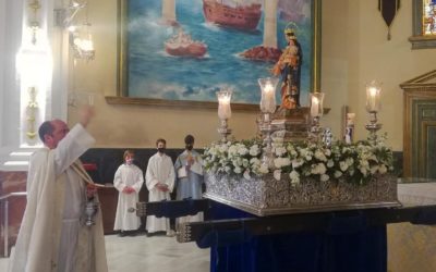 Salesianos Córdoba bendice la imagen de María Auxiliadora de 1901 tras su restauración