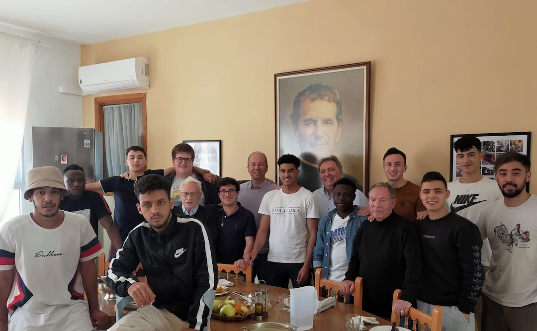 La casa Bartolomé Blanco vive un mes de abril dedicado al servicio y la entrega