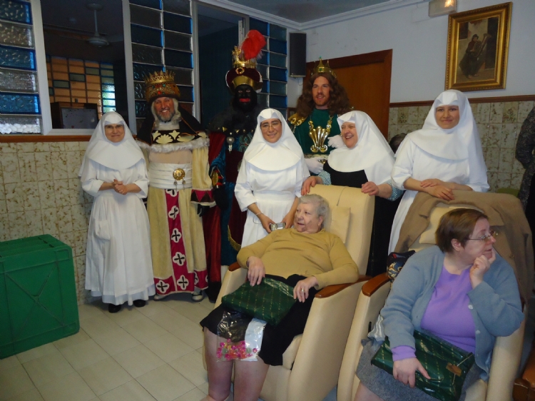 Los Reyes Magos llegan de la mano de los Antiguos Alumnos Salesianos