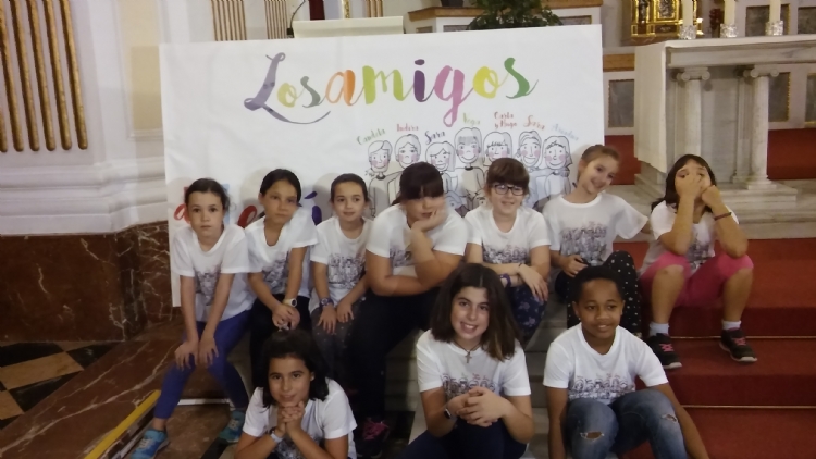 Niños de la Parroquia San Antonio Abad de Valencia cambian sus regalos por ayudas a familias refugiadas