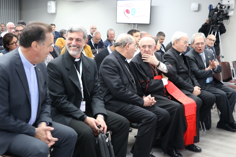Los Salesianos abordan, en un congreso internacional en Madrid,  la vinculación entre pastoral juvenil y familia