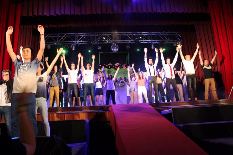 Teatro, música y magia en Salesianos Villena