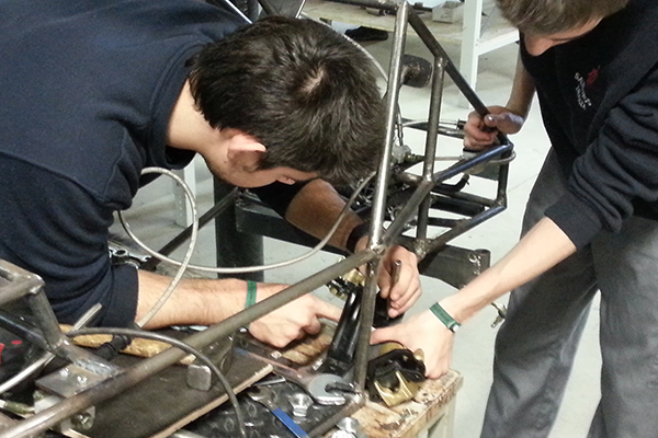 Alumnos de Salesianos Zaragoza participan en el proyecto de movilidad para el aprendizaje: Un Futuro sobre ruedas