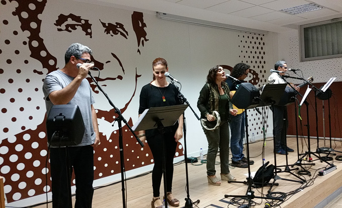 El grupo ‘Brotes de olivo’ cierra el ciclo ‘Músicas para cambiar el mundo’