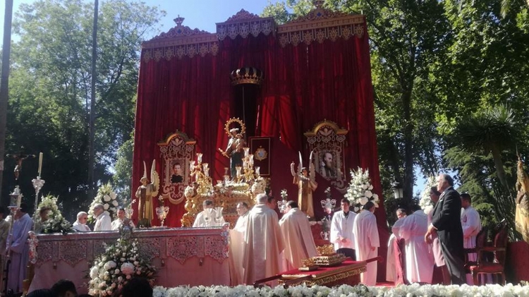 Algeciras vive una jornada histórica con la Coronación Canónica de María Auxiliadora
