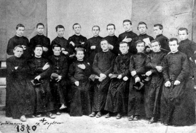Los jóvenes la razón de los 158° Aniversario de la Fundación de la Congregación Salesiana