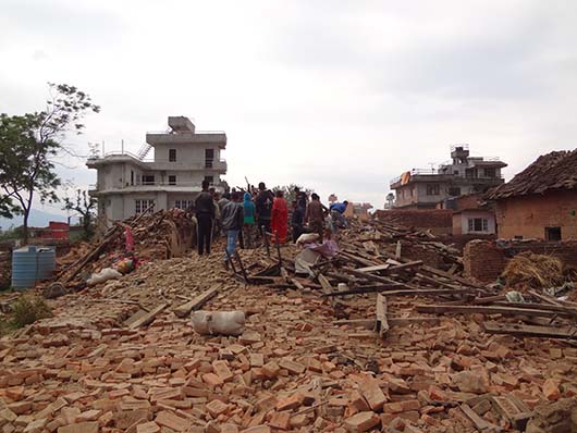 Salesianos e Hijas de María Auxiliadora trabajan en equipos de socorro en Nepal
