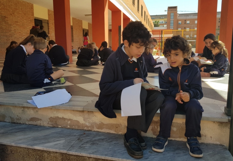 Fotonoticia: Padrinos de la lectura en Badajoz