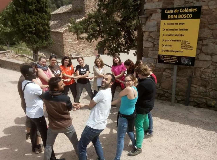 Fotonoticia: última formación antes de emprender la experiencia de Voluntariado Internacional