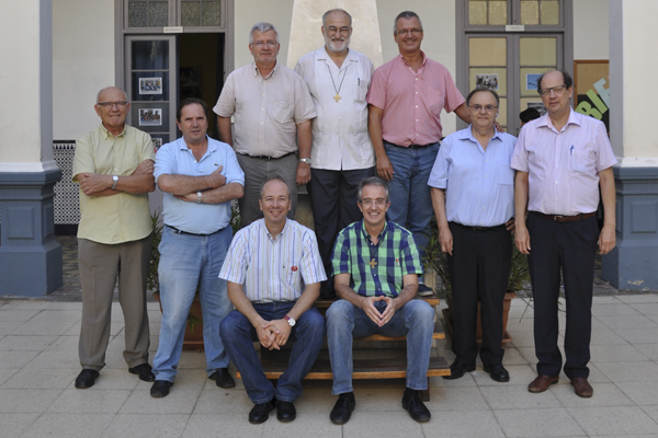 Fotonoticia: Visita histórica del Inspector y su Consejo a la casa salesiana de Las Palmas