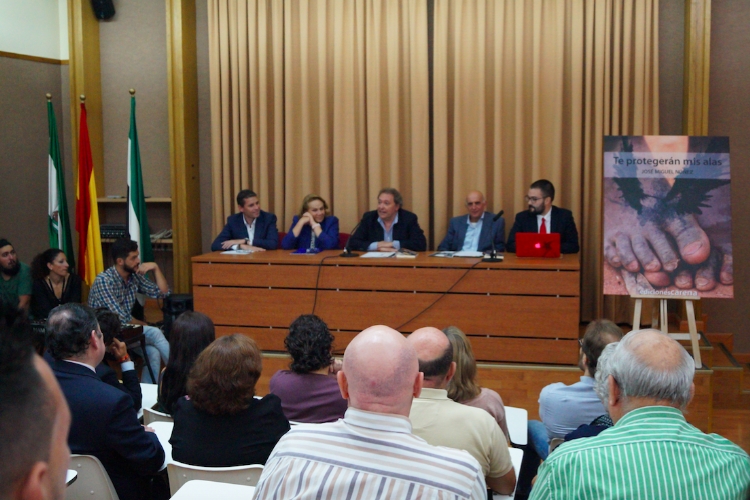 “Te protegerán mis alas es un grito contra el sistema en el que los pobres son cada vez más pobres”