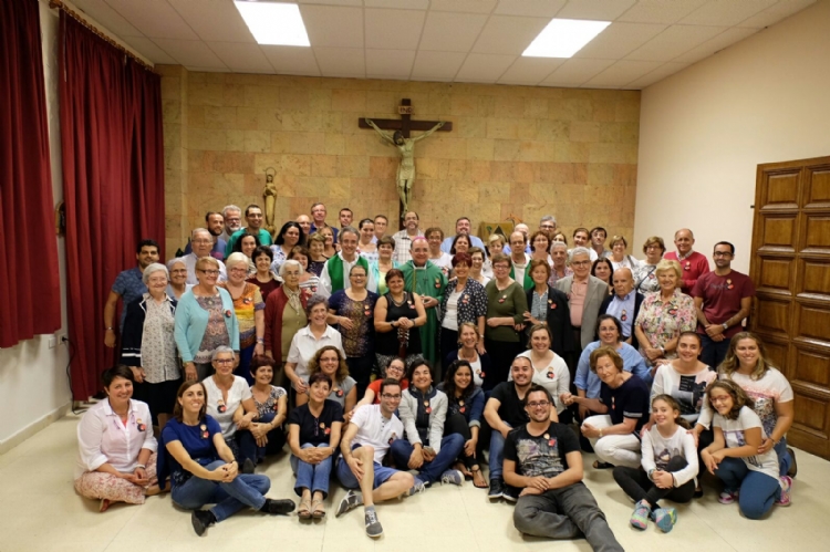 Fotonoticia: encuentro Canario de Salesianos Cooperadores con el Obispo Cases
