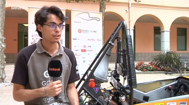 Estudiantes de ingeniería de la Escuela Universitaria Salesiana de Sarrià (EUSS) crean un monoplaza desde cero