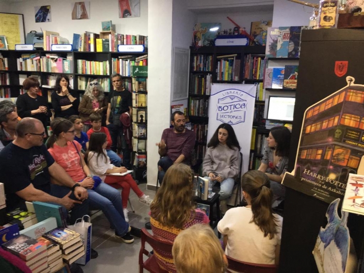 W para celebrar el día internacional del libro Infantil y Juvenil