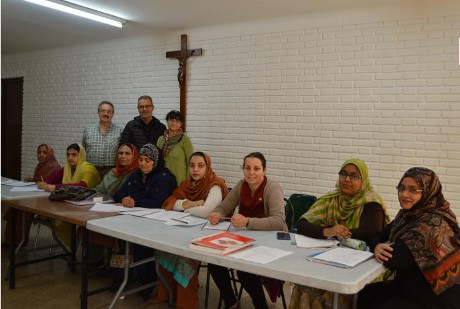 Aumentan los alumnos de alfabetización en Cáritas Parroquial de Salesianos San Juan Bosco Valencia
