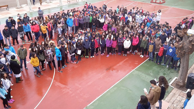 Fotonoticia: La Almunia, bocatas solidarios para Manos Unidas