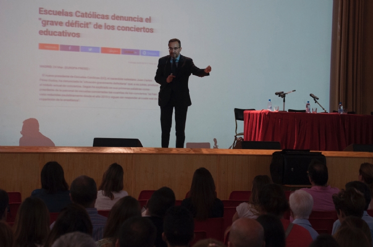 Salesianos Las Palmas reflexiona sobre la libertad de enseñanza con Jesús Muñoz de Priego