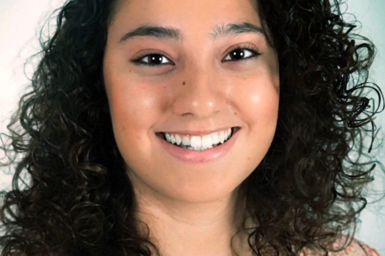 Antigua alumna de Salesianos Las Palmas galardonada por la Universidad Complutense de Madrid