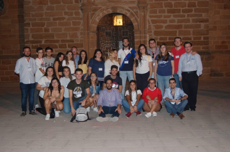 Fotonoticia: celebrado el primer encuentro regional joven de Antiguos Alumnos