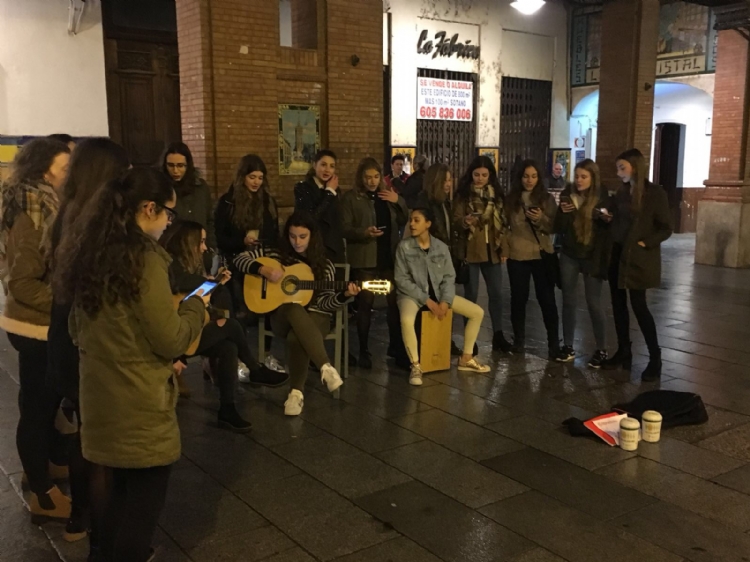 Fotonoticia: Salesianos Mérida, música y solidaridad por la Asociación Española contra el Cáncer