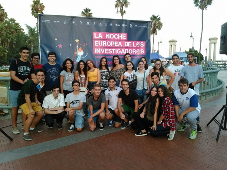 Salesianos Málaga vive la noche europea de los investigadores