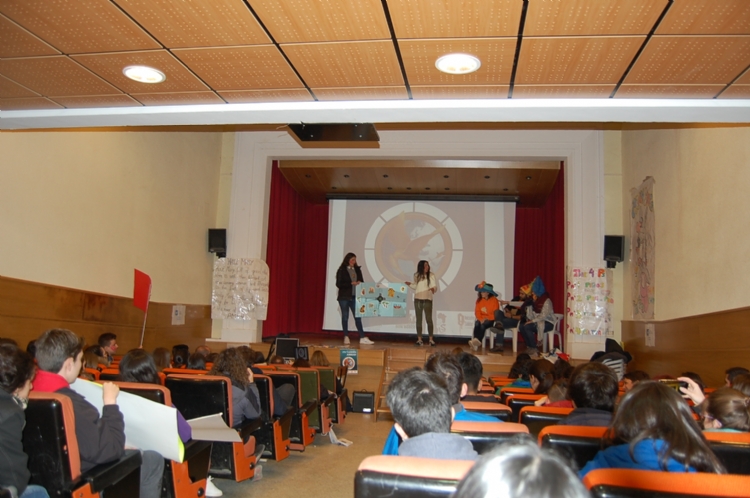 «Buscamos jóvenes que sean capaces de gobernar el mundo ¿Te apuntas?”