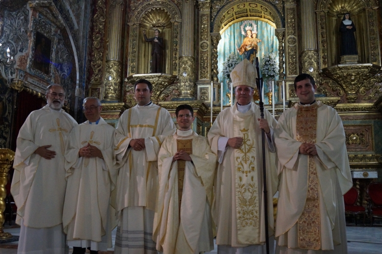 La Inspectoría María Auxiliadora celebró en Sevilla sus profesiones perpetuas y ordenaciones sacerdotales