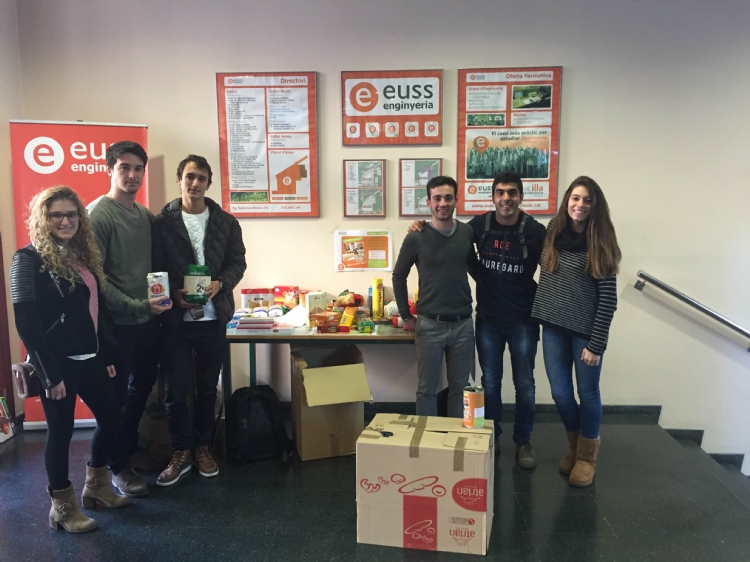 Fotonoticia: EUSS, campaña de recogida de alimentos