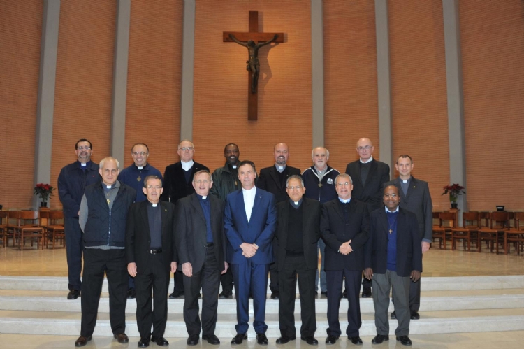 Fotonoticia: Foto de familia del Consejo General de la Congregación Salesiana