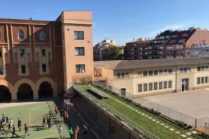 Salesianos Sarrià inaugura una cubierta verde