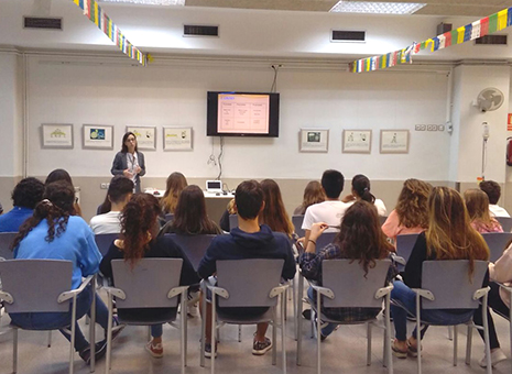 Salesianos Sarrià visita el Hogar Joan Trias para personas con discapacidad física y parálisis cerebral