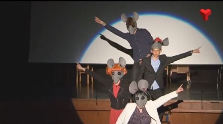 El grupo de teatro de los Salesianos Terrassa estrena un espectáculo con carácter solidario