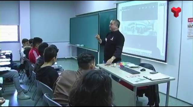 Salesianos Terrassa participa en charlas para dar a conocer la oferta formativa de ciclos de grado medio