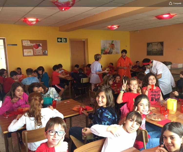 Salesianos Terrassa celebra la 1ª Jornada Gastronómica del curso