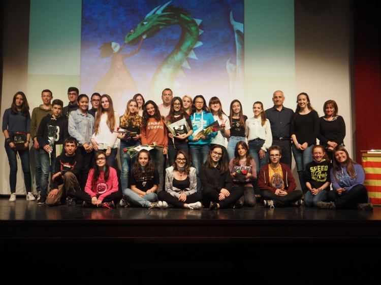 Fotonoticia: Juegos florales en las escuelas salesianas de Cataluña