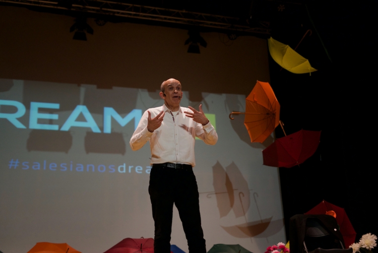 Fotonoticia: Dreams, para conseguir un sueño hay que mojarse