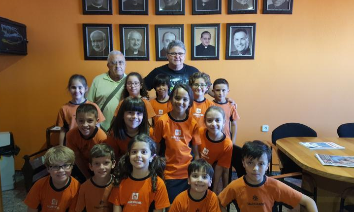 Fotonoticia: La comunidad salesiana de Villena abre sus puertas