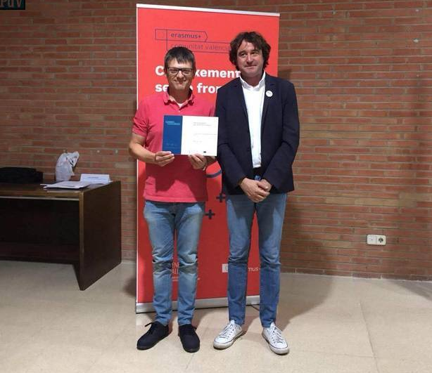 El Colegio Salesiano de Villena recibe el Reconocimiento por el Proyecto de Erasmus+