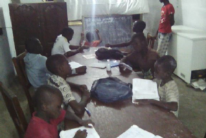 Bosco Global con los chicos más excluidos de Lomé (Togo)