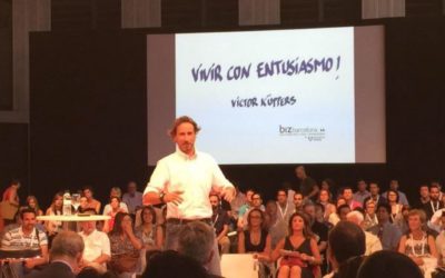«Vivir con entusiasmo por encima de todo» charla de Víctor Küppers en Salesianos Rocafort
